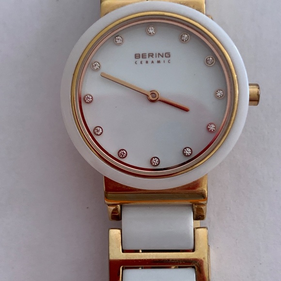 Women watch ROSE GOLD main image 3